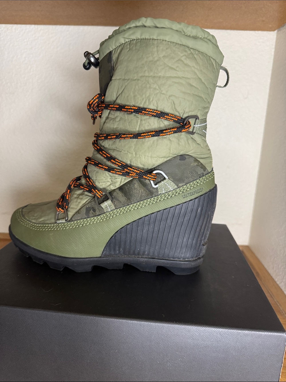 Sorel Olive Green Quilted Wedge Snow Boot with Orange Accent Laces